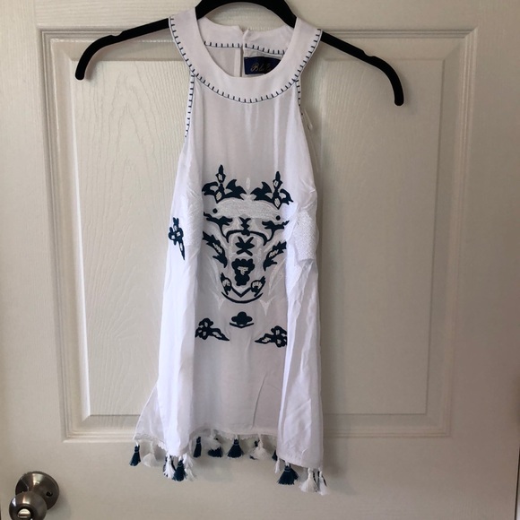 S - Blue Rain Embroidered Tank - Picture 2 of 7